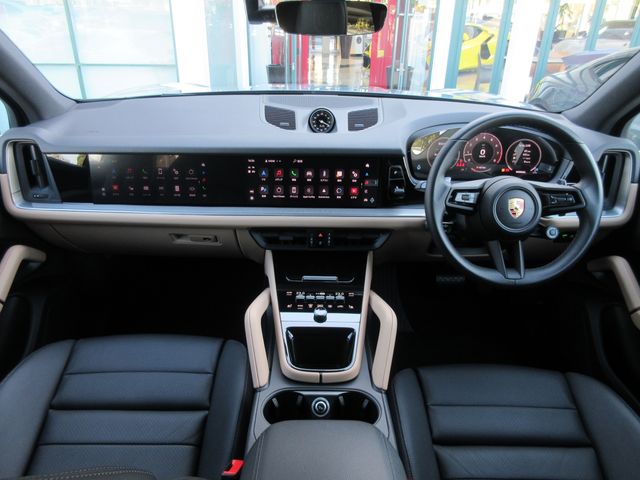PORSCHE CAYENNE 2024 Image 31
