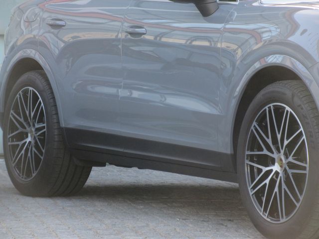 PORSCHE CAYENNE 2024 Image 31