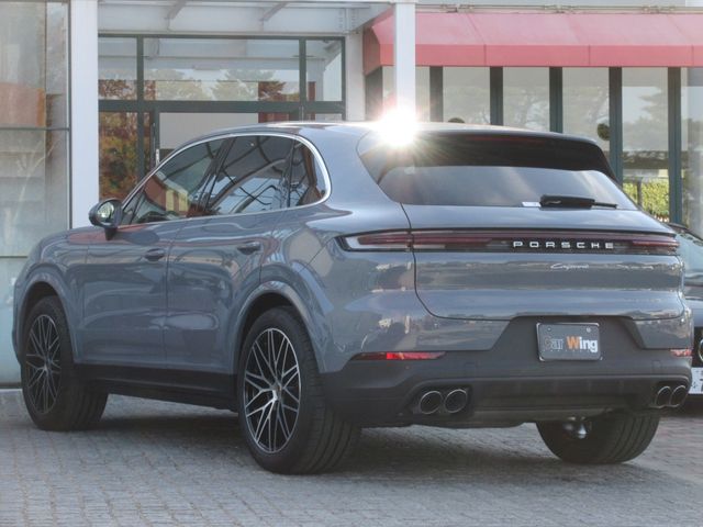 PORSCHE CAYENNE 2024 Image 31