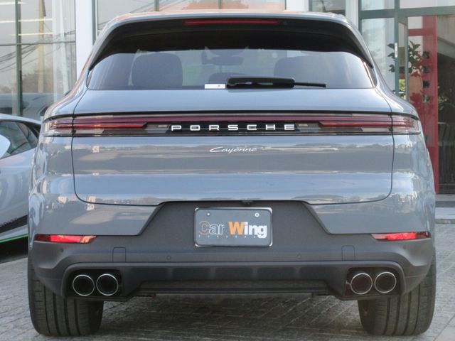 PORSCHE CAYENNE 2024 Image 31