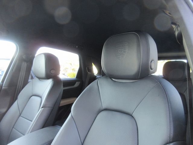 PORSCHE CAYENNE 2024 Image 31