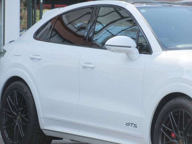 PORSCHE CAYENNE COUP 2024 Image 31