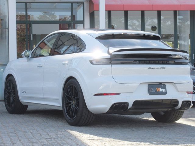 PORSCHE CAYENNE COUP 2024 Image 31