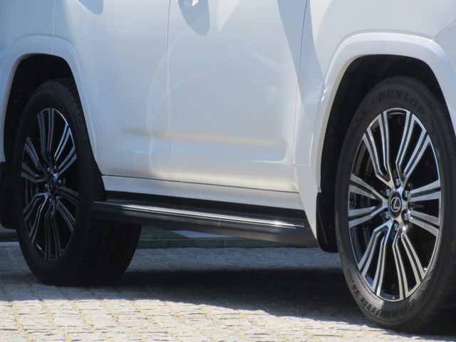 TOYOTA LEXUS LX600 2024 Image 31