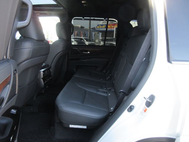TOYOTA LEXUS LX600 2024 Image 31