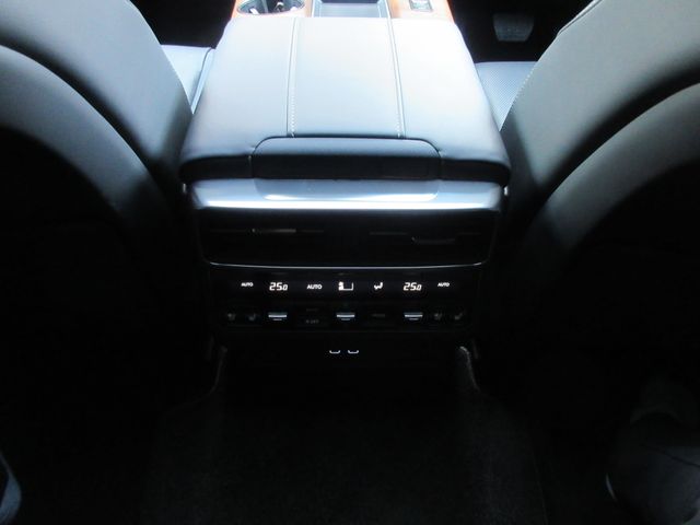 TOYOTA LEXUS LX600 2024 Image 31