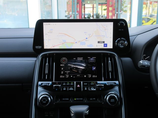 TOYOTA LEXUS LX600 2024 Image 31