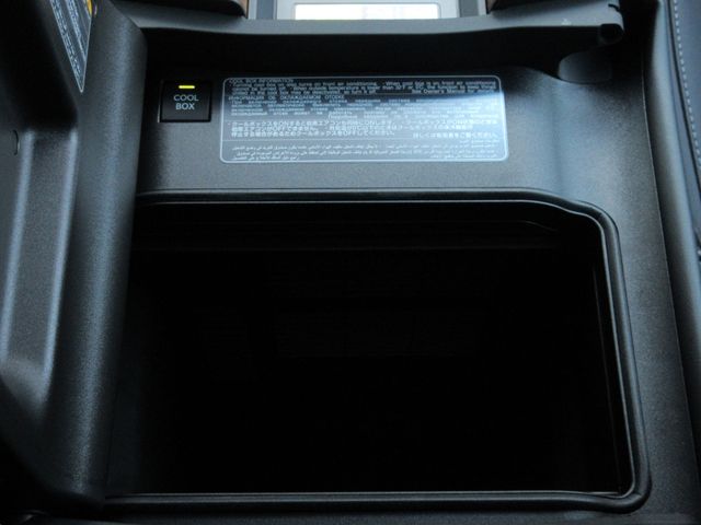 TOYOTA LEXUS LX600 2024 Image 31