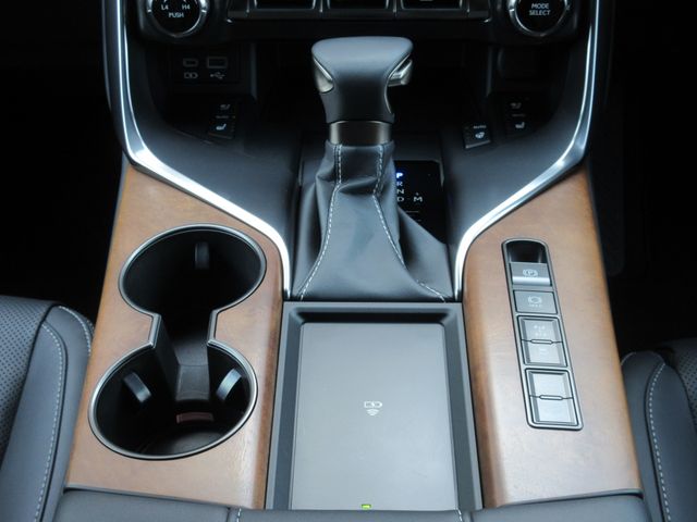 TOYOTA LEXUS LX600 2024 Image 31