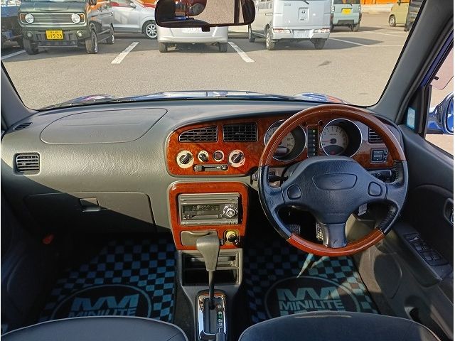 DAIHATSU MIRA GINO 2002 Image 31