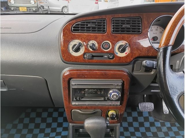 DAIHATSU MIRA GINO 2002 Image 31