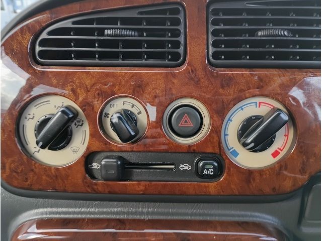 DAIHATSU MIRA GINO 2002 Image 31