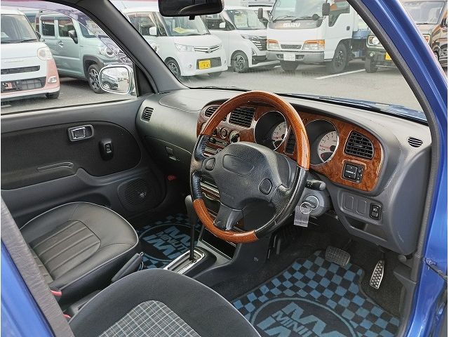 DAIHATSU MIRA GINO 2002 Image 31