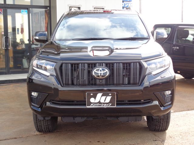 TOYOTA LANDCRUISER PRADO 2022 Image 31