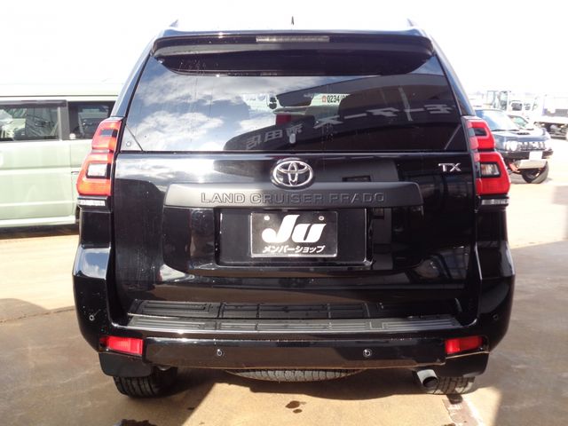 TOYOTA LANDCRUISER PRADO 2022 Image 31