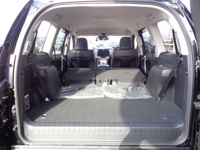 TOYOTA LANDCRUISER PRADO 2022 Image 31