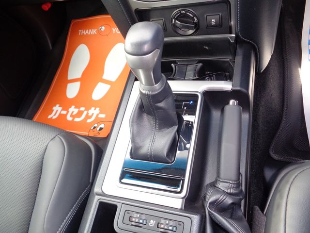 TOYOTA LANDCRUISER PRADO 2022 Image 31