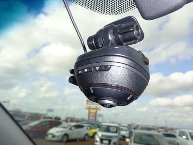 TOYOTA LANDCRUISER PRADO 2022 Image 31