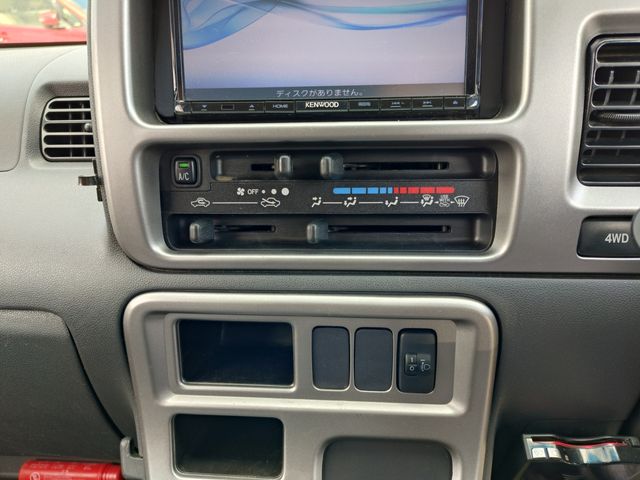 DAIHATSU HIJET DECKVAN 4WD 2016 Image 31