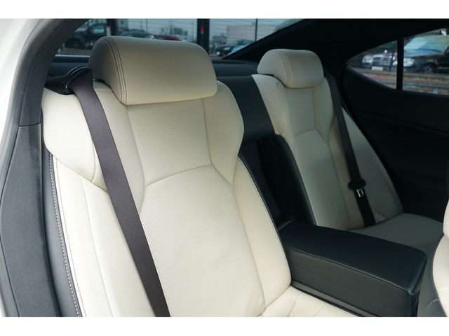 TOYOTA LEXUS IS F 2009 Image 31