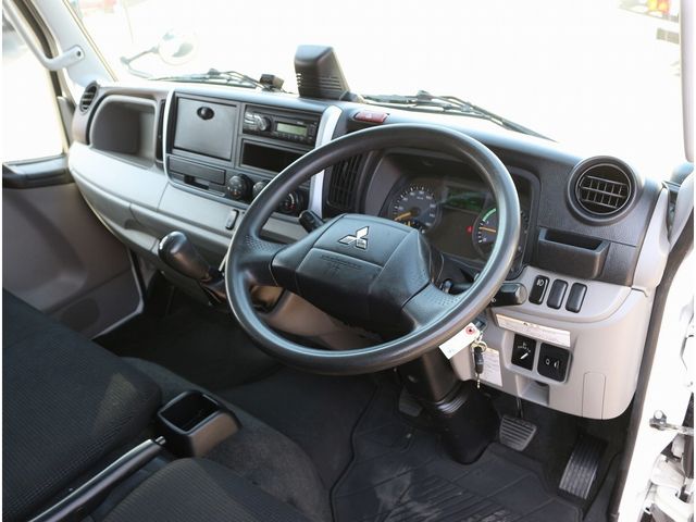 MITSUBISHI CANTER 2020 Image 31