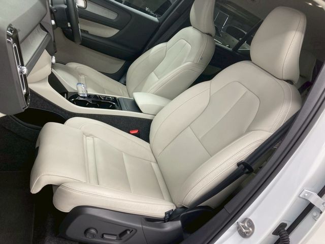 VOLVO XC40 2024 Image 31