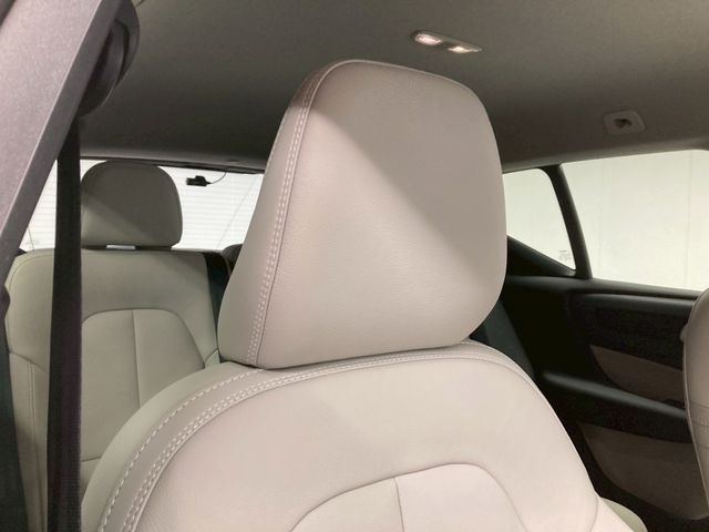 VOLVO XC40 2024 Image 31