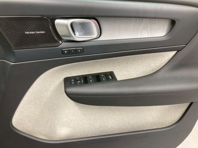 VOLVO XC40 2024 Image 31