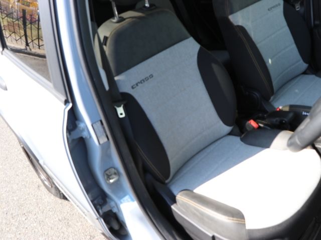 FIAT PANDA CROSS 2021 Image 31