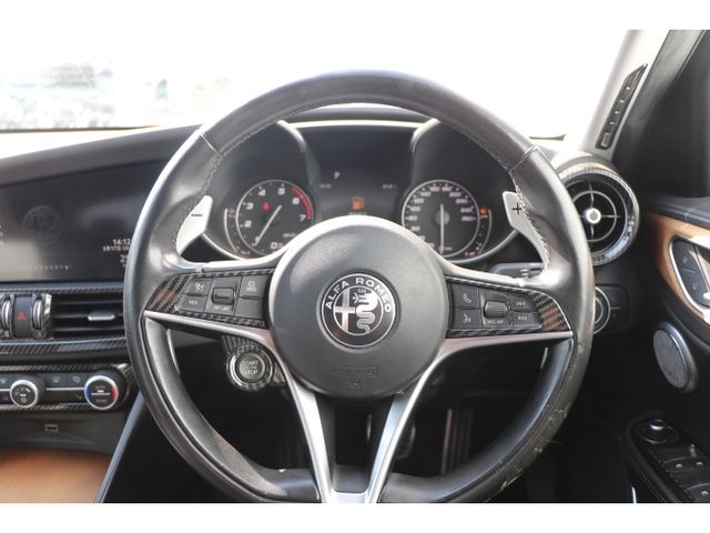 ALFAROMEO GIULIA 2018 Image 31