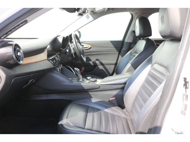 ALFAROMEO GIULIA 2018 Image 31