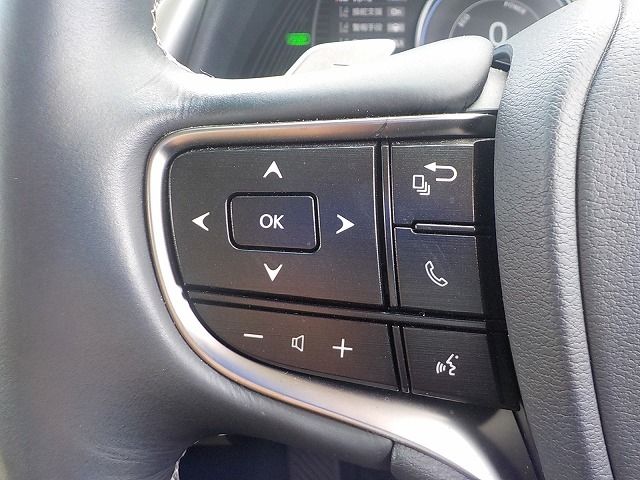 TOYOTA LEXUS ES300H 2019 Image 31