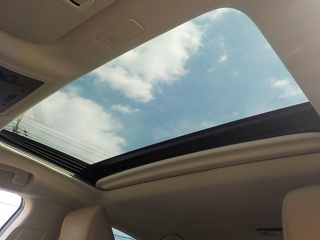 TOYOTA LEXUS ES300H 2019 Image 31