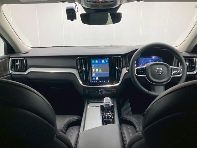 VOLVO V60 2025 Image 31