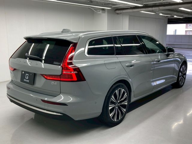 VOLVO V60 2025 Image 31