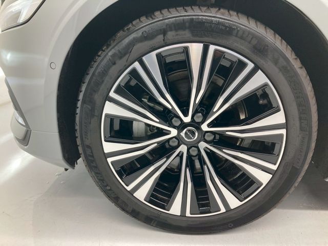 VOLVO V60 2025 Image 31