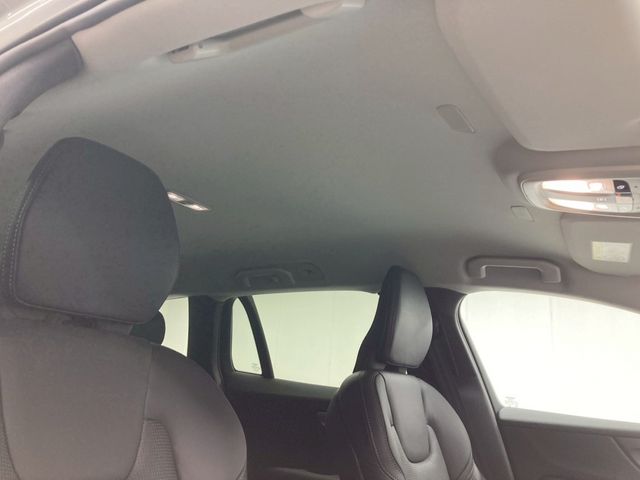 VOLVO V60 2025 Image 31