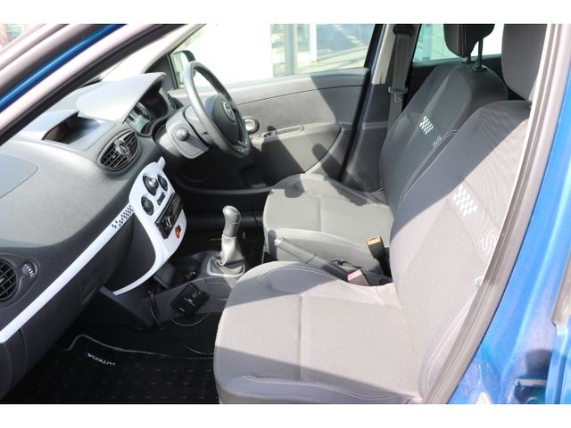 RENAULT LUTECIA 2011 Image 31