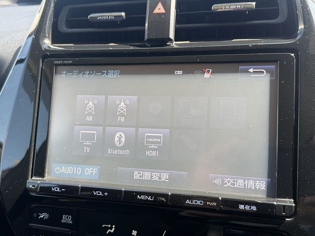 TOYOTA PRIUS 2017 Image 31