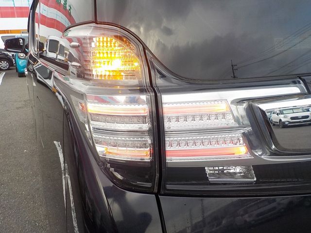 TOYOTA VELLFIRE 2015 Image 31