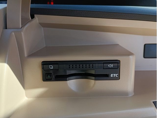 TOYOTA ESTIMA 2013 Image 31