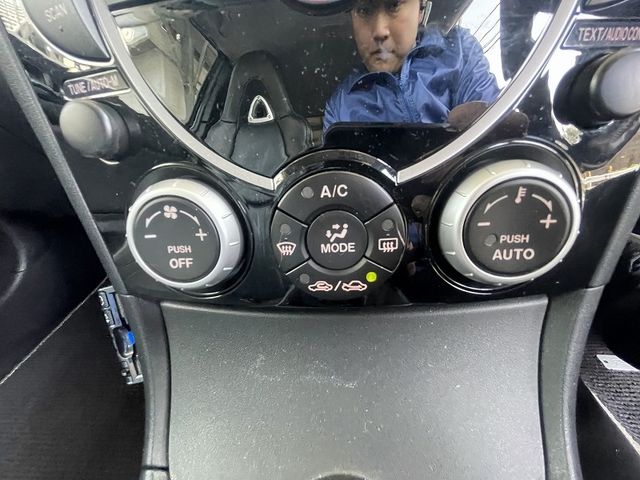 MAZDA RX-8 2003 Image 31