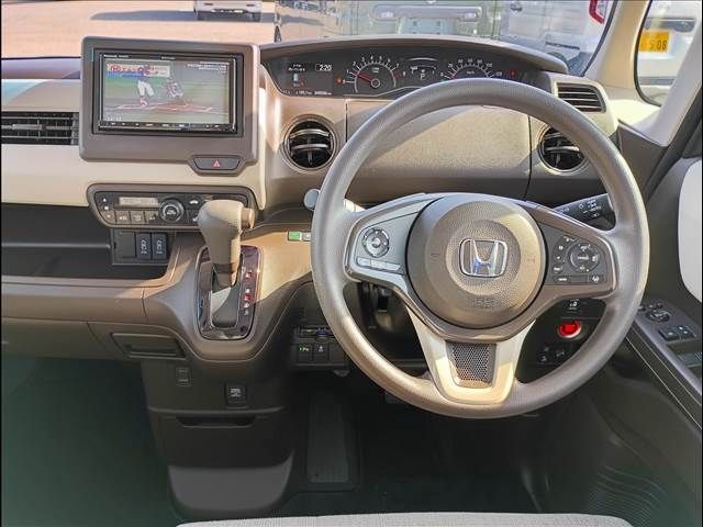 HONDA N BOX 2021 Image 31