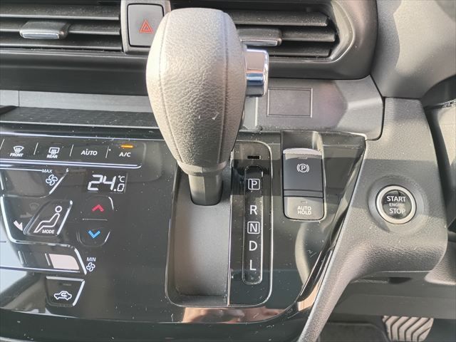 NISSAN ROOX 2024 Image 31