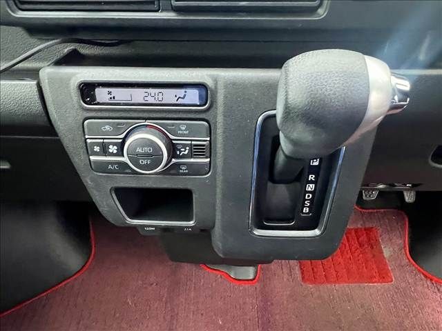 DAIHATSU ATRAI VAN 4WD 2022 Image 31