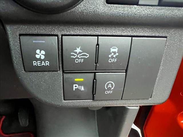 DAIHATSU ATRAI VAN 4WD 2022 Image 31