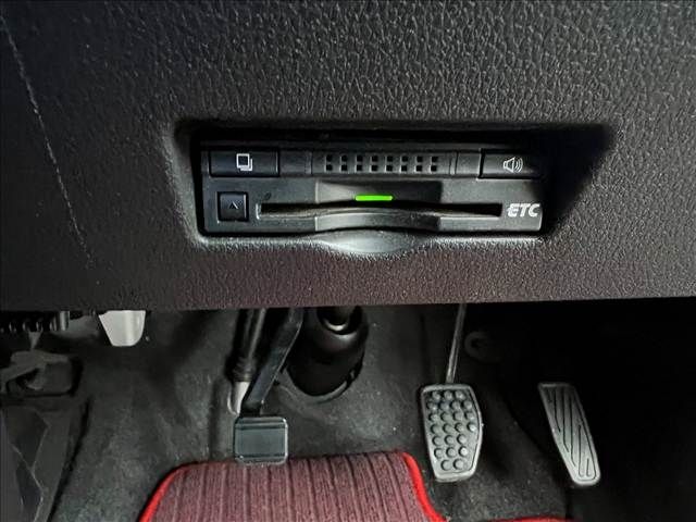 DAIHATSU ATRAI VAN 4WD 2022 Image 31