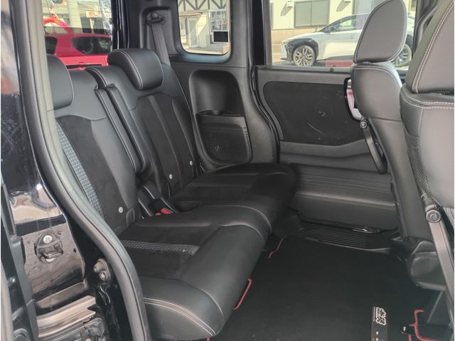 HONDA N BOX CUSTOM 4WD 2021 Image 31