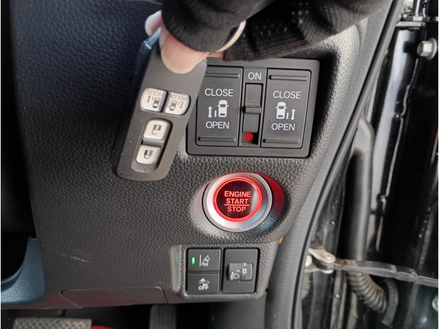 HONDA N BOX CUSTOM 4WD 2021 Image 31