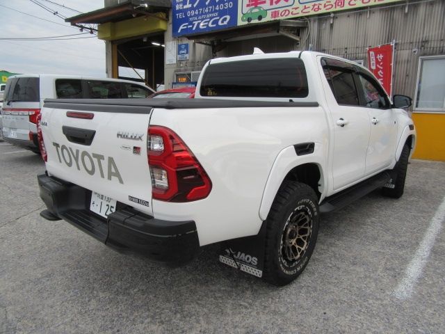 TOYOTA HILUX 4WD 2023 Image 31